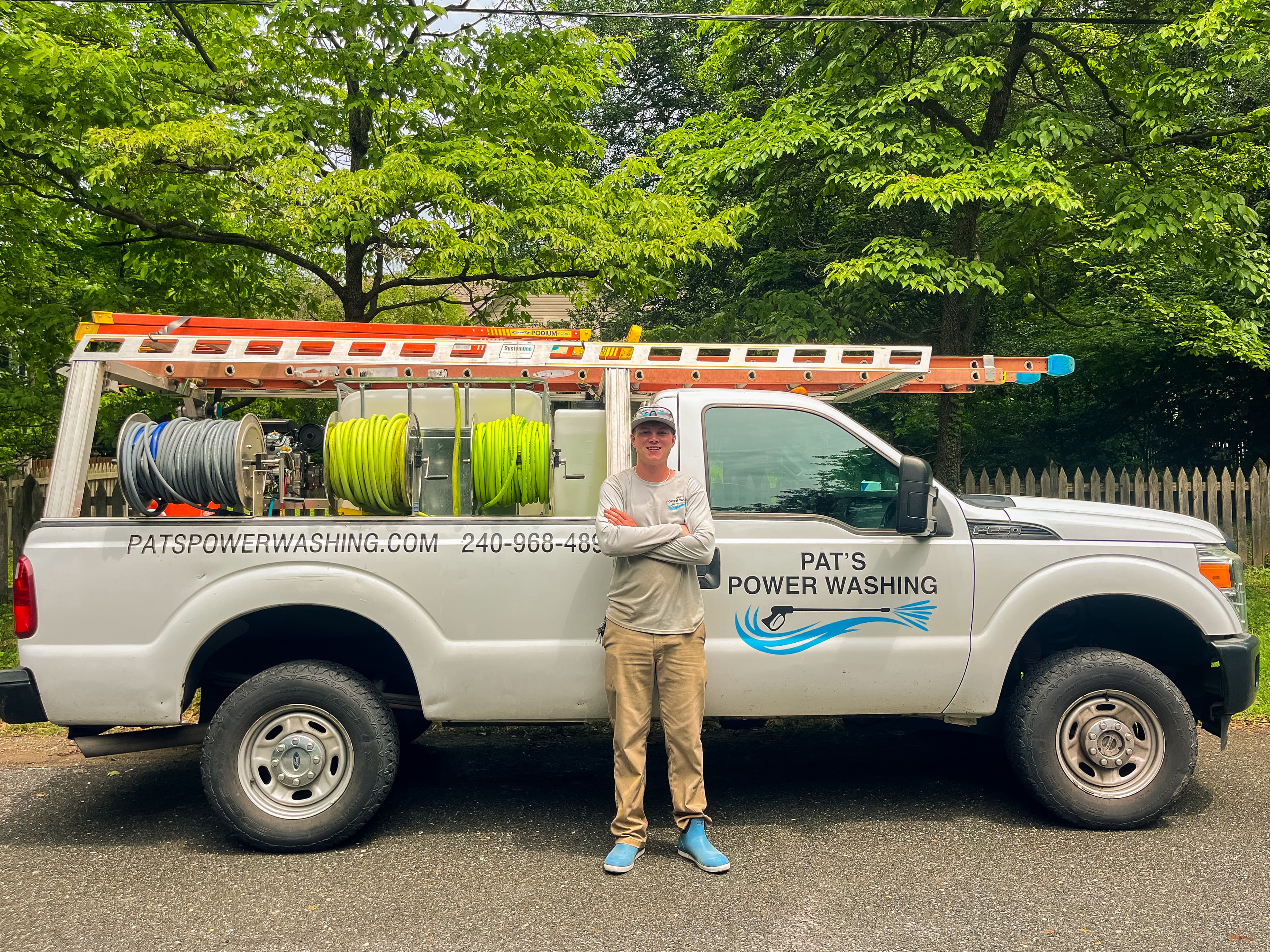 Pat's Power Washing