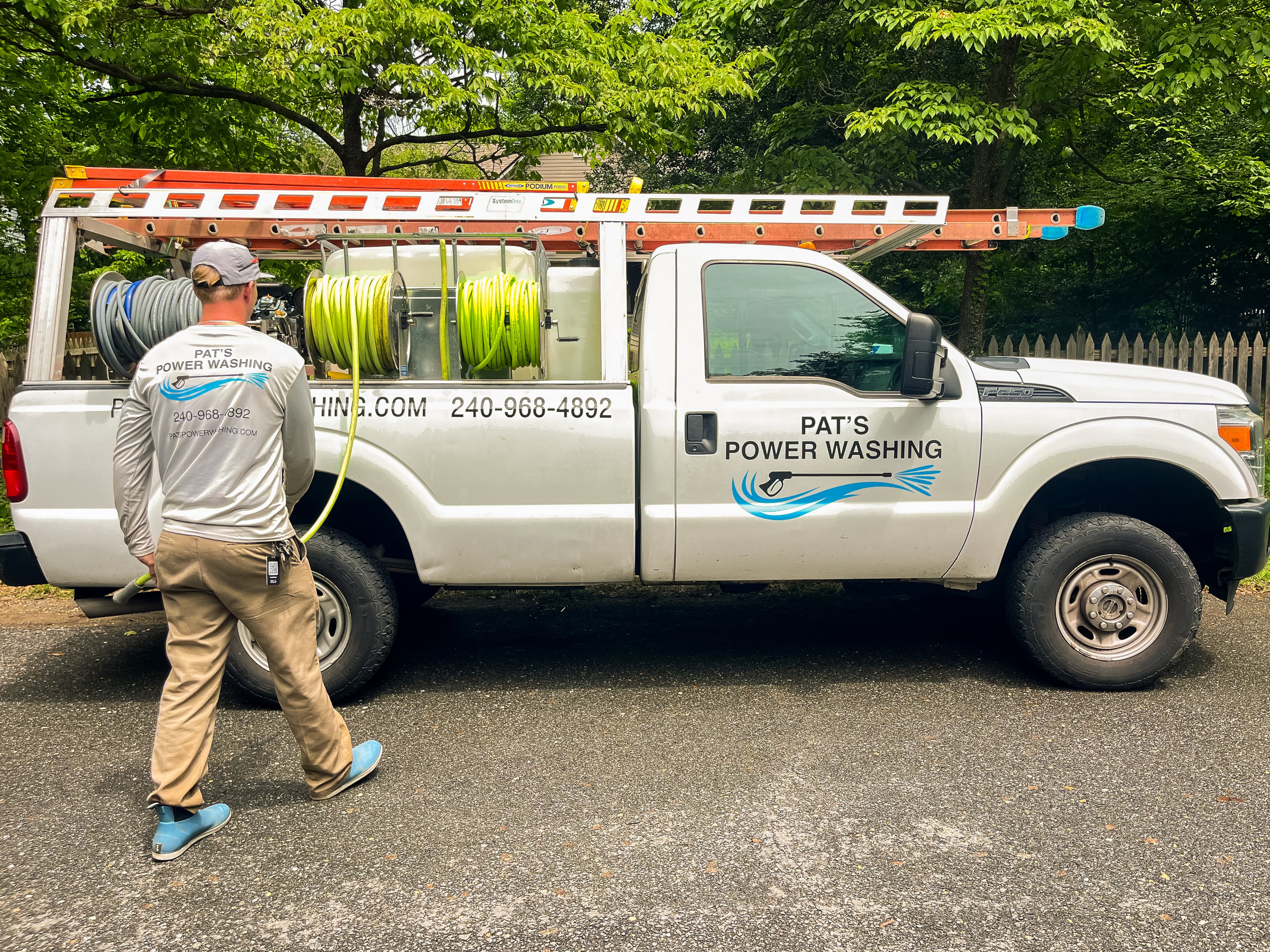 Pat's Power Washing
